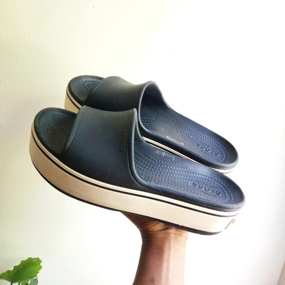 Crocs black & white slides size 9